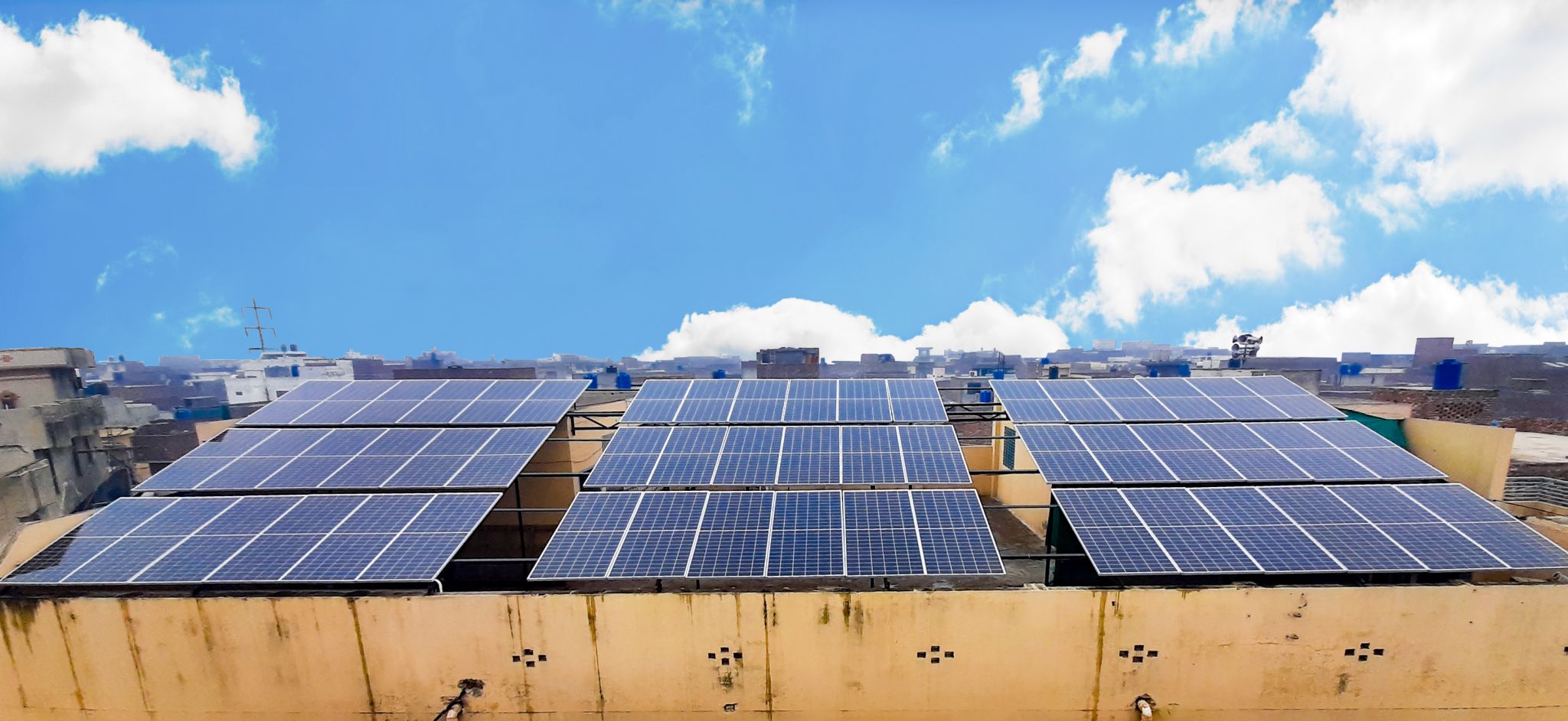 20-kW-Solaranlage auf dem Dach in Lahore, Pakistan 1